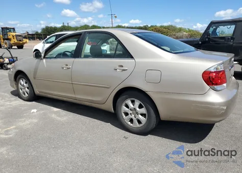 2005 Toyota Camry Le from USA, damaged, VIN JTDBF30K450160674
